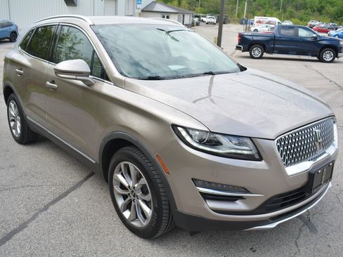 Used 2019 Lincoln MKC Select w/ Select Plus Package AWD/4WD image 4