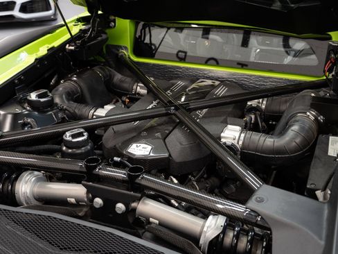 Used 2016 Lamborghini Aventador LP 750-4 Superveloce AWD/4WD image 8
