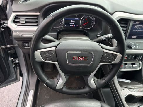 Used 2023 GMC Acadia SLT AWD/4WD image 17