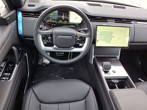 New 2026 Land Rover Range Rover SE image 9