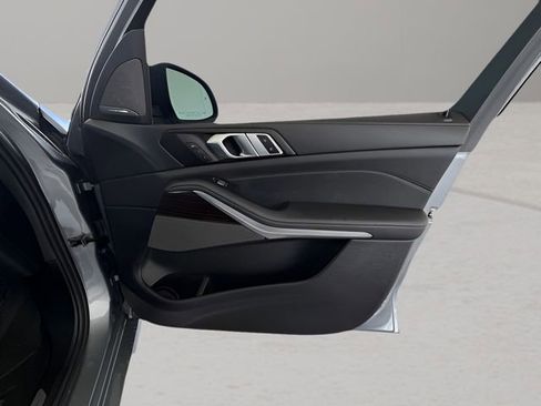 Used 2024 BMW X7 xDrive40i w/ Premium Package image 45