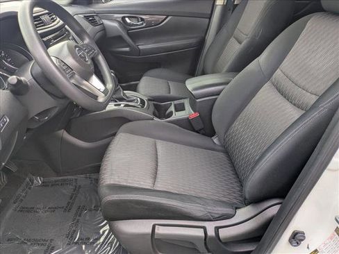 Used 2017 Nissan Rogue S image 13