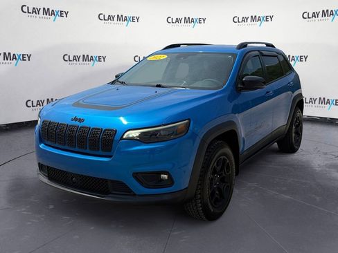 Used 2022 Jeep Cherokee Latitude AWD/4WD image 1
