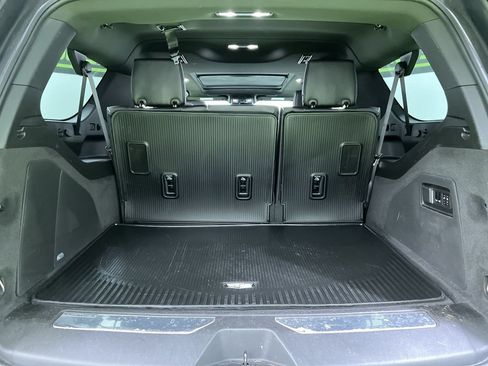 Used 2023 Cadillac Escalade ESV Sport w/ LPO, ONYX Package AWD/4WD image 31