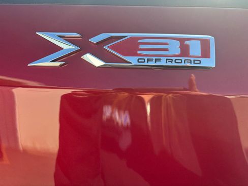 Used 2019 GMC Sierra 1500 SLE w/ SLE Value Package image 48