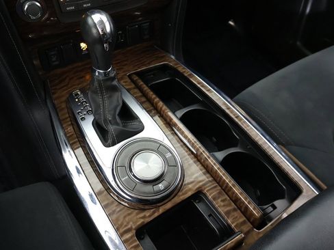 Used 2019 Nissan Armada SV image 44