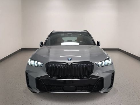 Used 2025 BMW X5 xDrive50e w/ Executive Package AWD/4WD image 9
