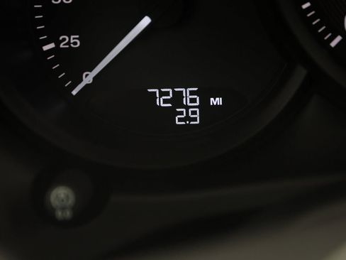 Used 2025 Porsche Macan image 47