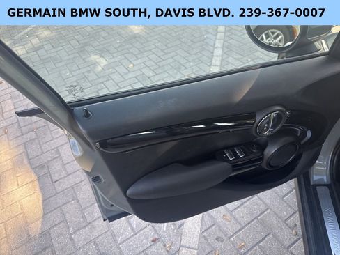 Used 2022 MINI Cooper S image 37