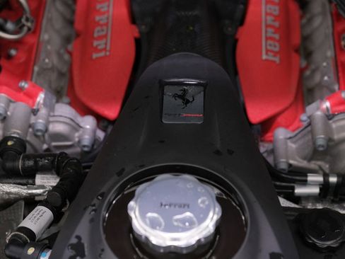 Used 2022 Ferrari SF90 Stradale image 40