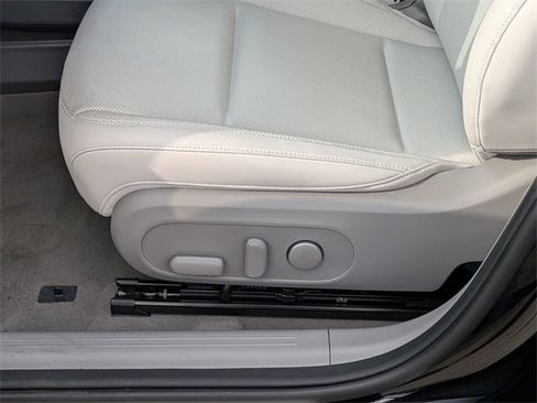 Used 2023 Hyundai Ioniq 6 SEL image 12