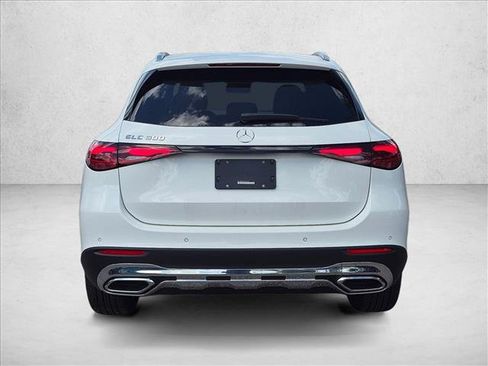 Used 2026 Mercedes-Benz GLC 300 image 7
