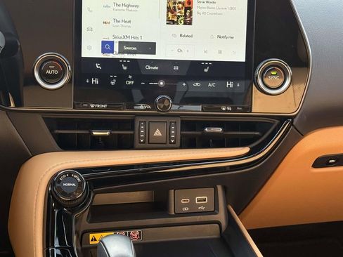 Used 2025 Lexus NX 350 AWD image 20