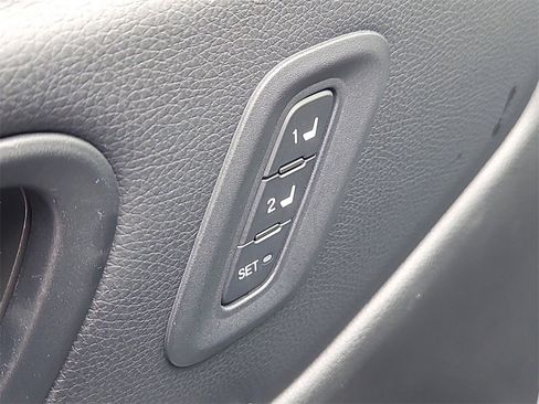 Used 2024 Honda Pilot Touring image 19