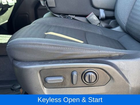 Used 2021 Chevrolet Silverado 1500 LT image 25