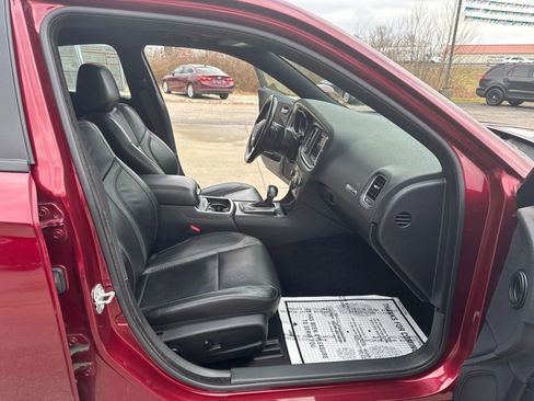 Used 2021 Dodge Charger SXT w/ Leather Interior Group image 25