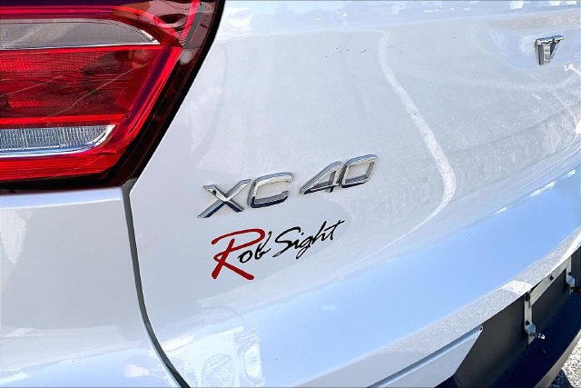 Used 2021 Volvo XC40 T5 R-Design w/ Advanced Package AWD/4WD image 24