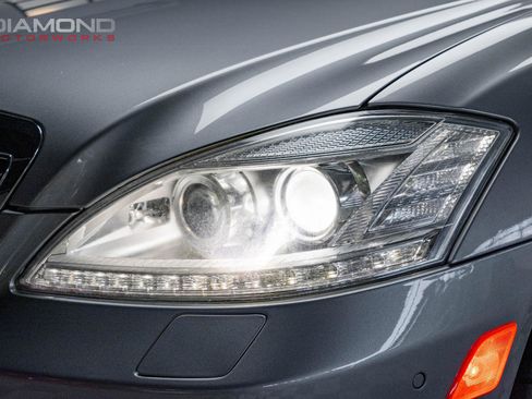 Used 2011 Mercedes-Benz S 550 image 54