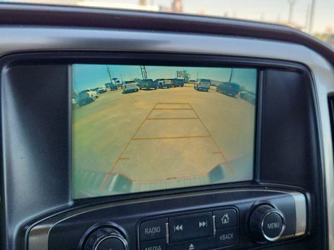 Used 2018 Chevrolet Silverado 1500 LTZ Z71 w/ LTZ Plus Package AWD/4WD image 12
