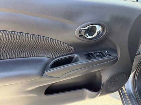 Used 2019 Nissan Versa SV FWD image 7