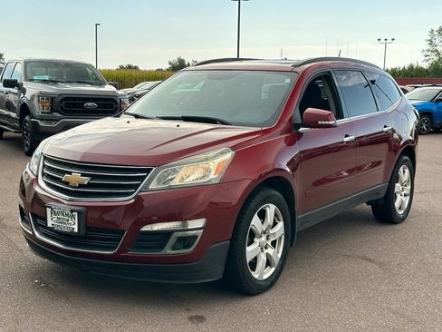 Used 2016 Chevrolet Traverse LT w/ True North Edition FWD image 4
