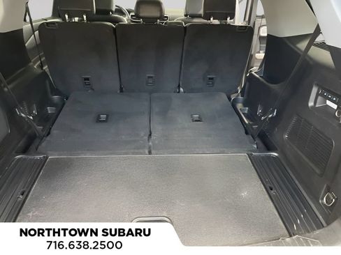 Used 2020 Ford Explorer Limited w/ Equipment Group 310A AWD/4WD image 24