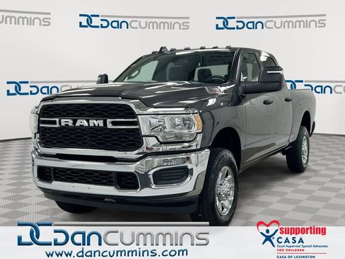 Used 2024 RAM 2500 Tradesman w/ Chrome Appearance Group AWD/4WD image 1