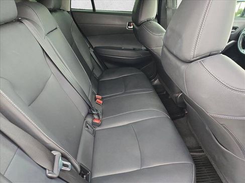 Used 2023 Toyota Corolla Cross XLE w/ Convenience Package FWD image 18