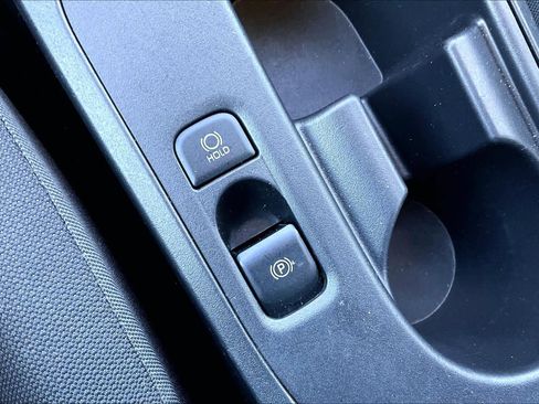 Used 2024 Toyota Corolla LE FWD image 33