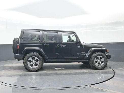 Used 2016 Jeep Wrangler Unlimited Sahara w/ Max Tow Package image 7