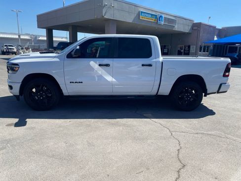 Used 2024 RAM 1500 Laramie AWD/4WD image 9