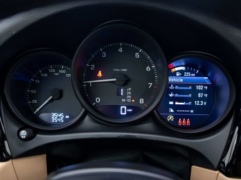 Certified 2026 Porsche Macan AWD/4WD image 21