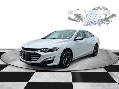 Used 2023 Chevrolet Malibu LT FWD image 2