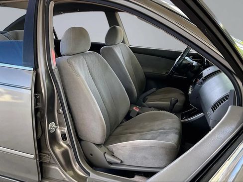 Used 2005 Nissan Altima 2.5 S w/ (F01) Convenience Pkg FWD image 25
