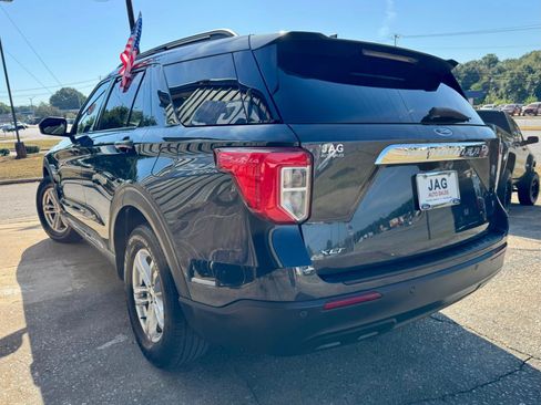 Used 2022 Ford Explorer XLT RWD image 6