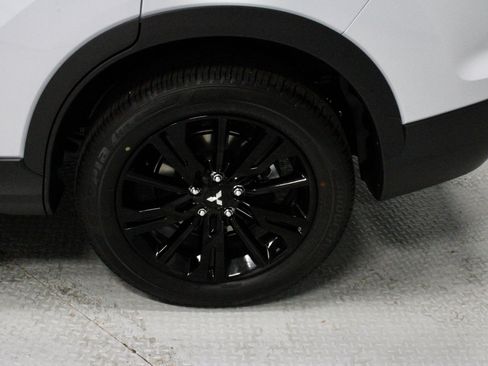 New 2026 Mitsubishi Eclipse Cross LE image 32