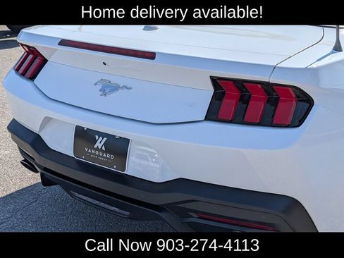 Used 2026 Ford Mustang Premium RWD image 9