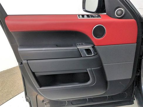 Used 2022 Land Rover Range Rover Sport HST image 37