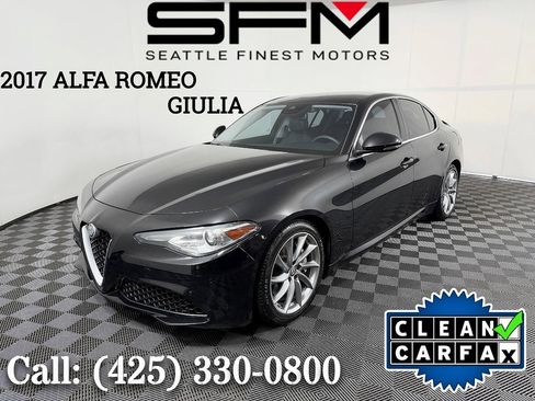 Used 2017 Alfa Romeo Giulia image 1