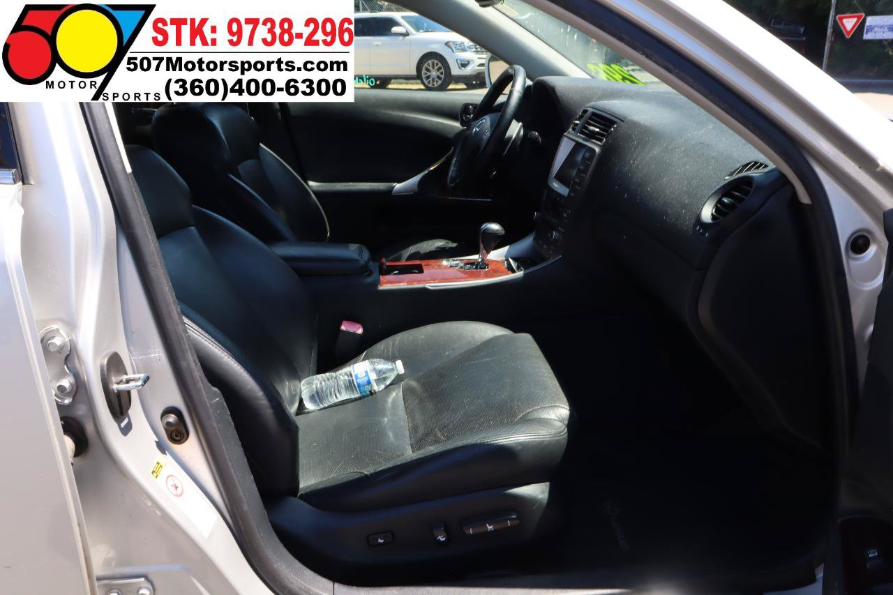 Used 2006 Lexus IS 250 AWD w/ Luxury Pkg image 17