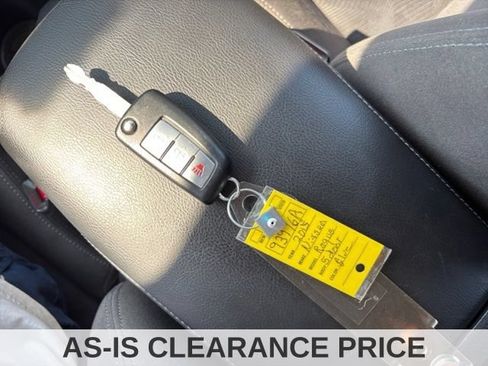 Used 2015 Nissan Rogue S AWD/4WD image 28