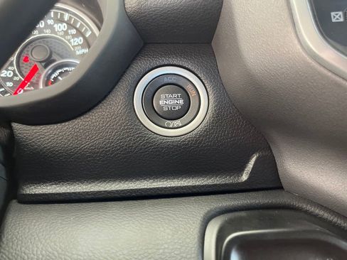 New 2022 RAM 2500 Big Horn w/ Level C Equiment Group image 48