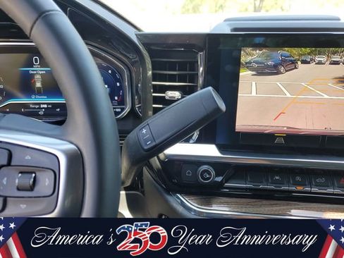 Used 2023 Chevrolet Silverado 1500 LT RWD image 30