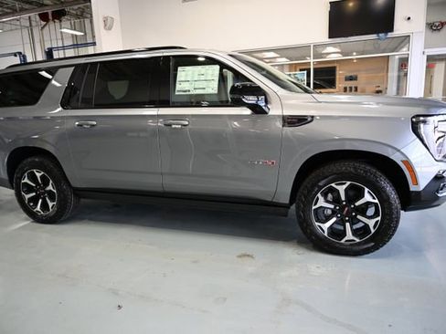 New 2026 GMC Yukon XL AT4 image 4