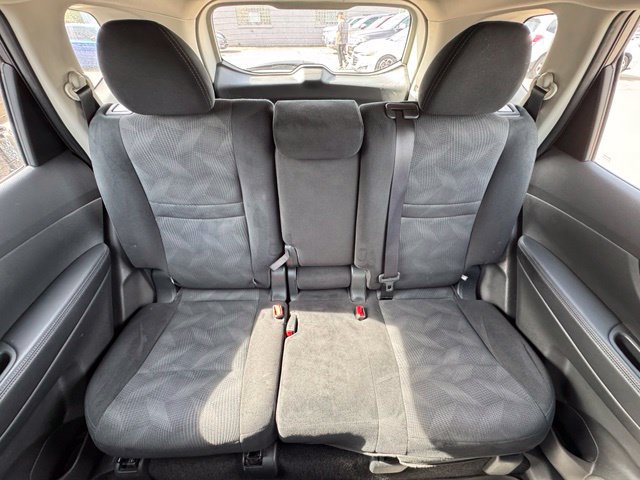 Used 2016 Nissan Rogue S AWD/4WD image 15