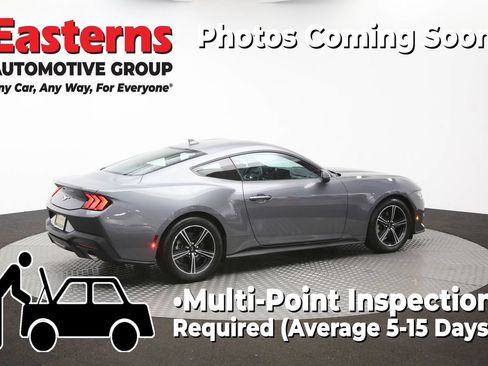 Used 2025 Ford Mustang Coupe RWD image 39