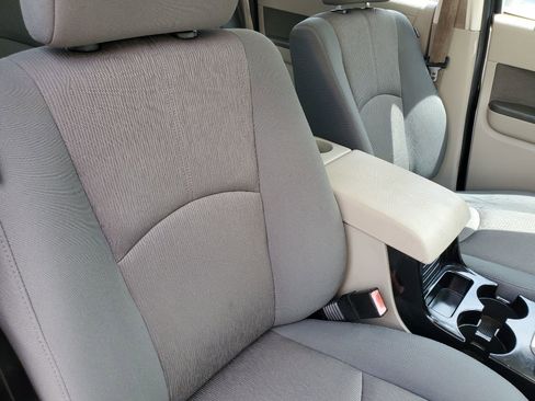 Used 2009 MAZDA Tribute i Sport FWD image 38