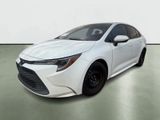Used 2022 Toyota Corolla LE image 2