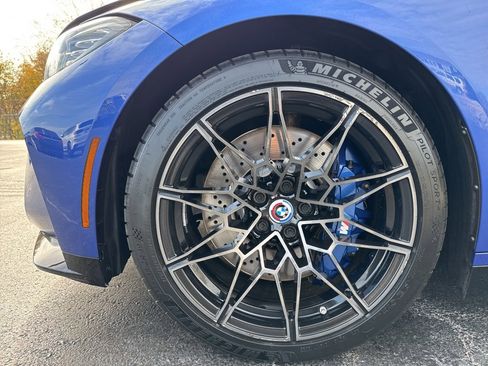 Used 2023 BMW M4 xDrive Competition w/ M Carbon Exterior Package image 17