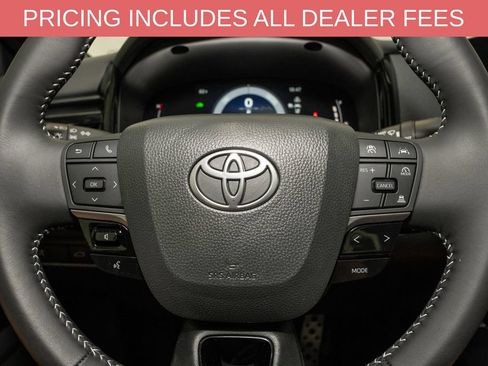 Used 2026 Toyota Camry SE w/ Convenience Package FWD image 17
